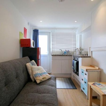 Pebbles Apartment By Air Premier Seaford Exterior foto
